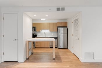 Timeless wood & steel design